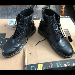 Men’s 11US 10UK 1460 smooth black leather